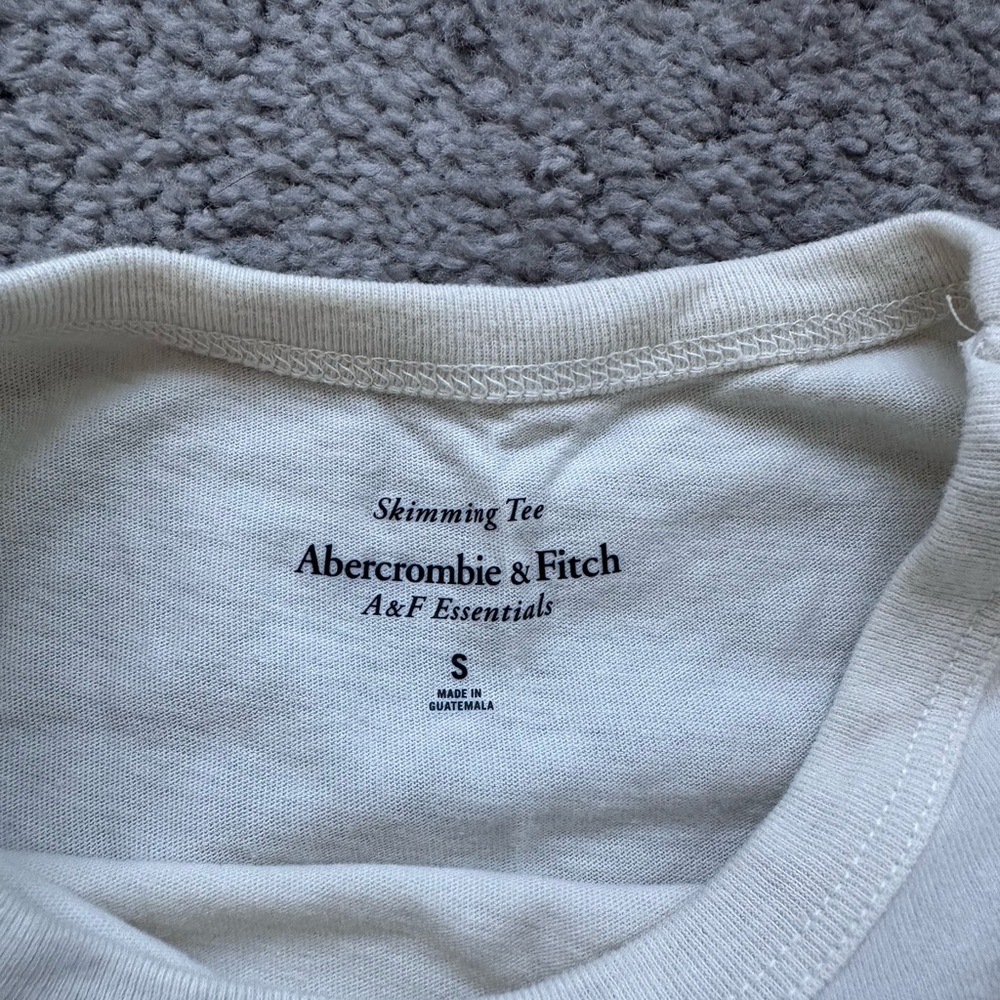 Baby tee - Picture 3 of 3